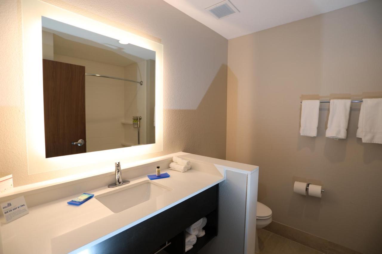 Holiday Inn Express & Suites - Forney By Ihg Εξωτερικό φωτογραφία